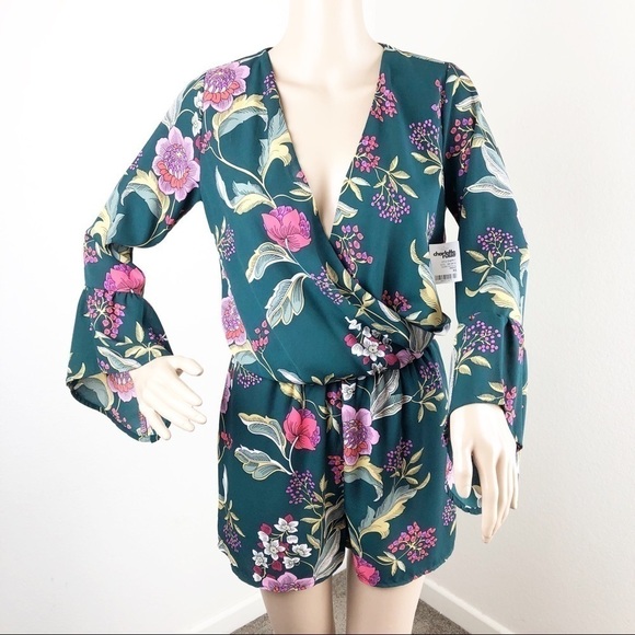 NEW Charlotte Russe green floral romper - Picture 2 of 10